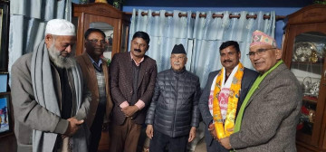 संसद्‌मा एमालेको एक सिट बढ्यो, स्वतन्त्र जितेका साहलाई बालकोटमा ओलीको स्वागत